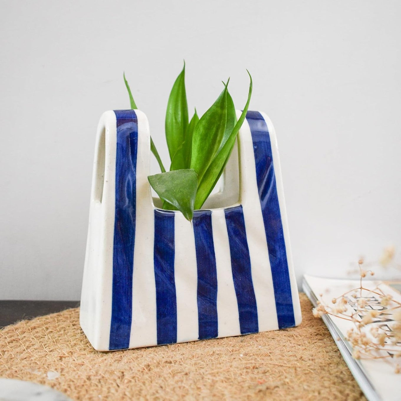 Designer Flower Vase for Tabletop
