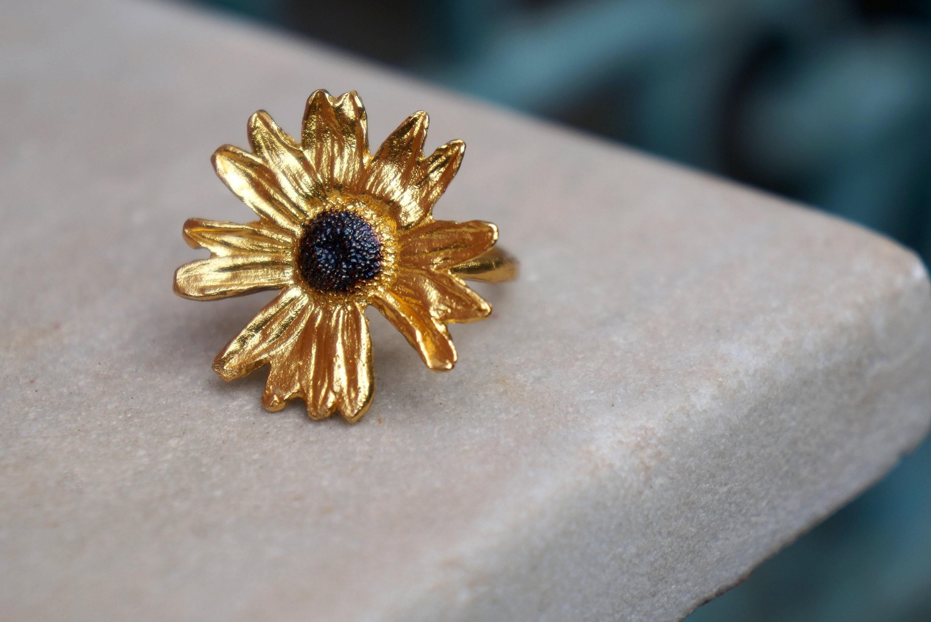 Handmade Daisy Ring - Real Flower in Recycled Sterling Silver 925